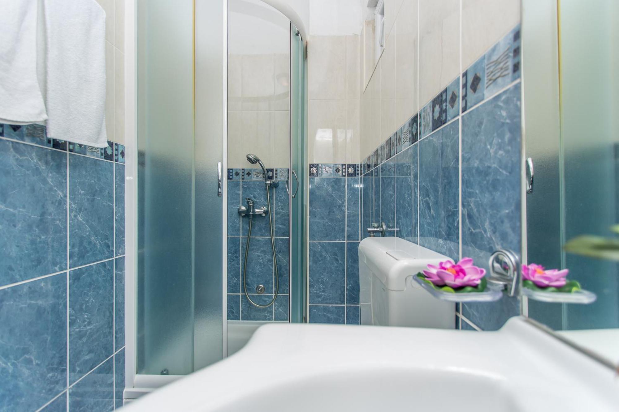 Apartments Grepo Sljeme マカルスカ 部屋 写真