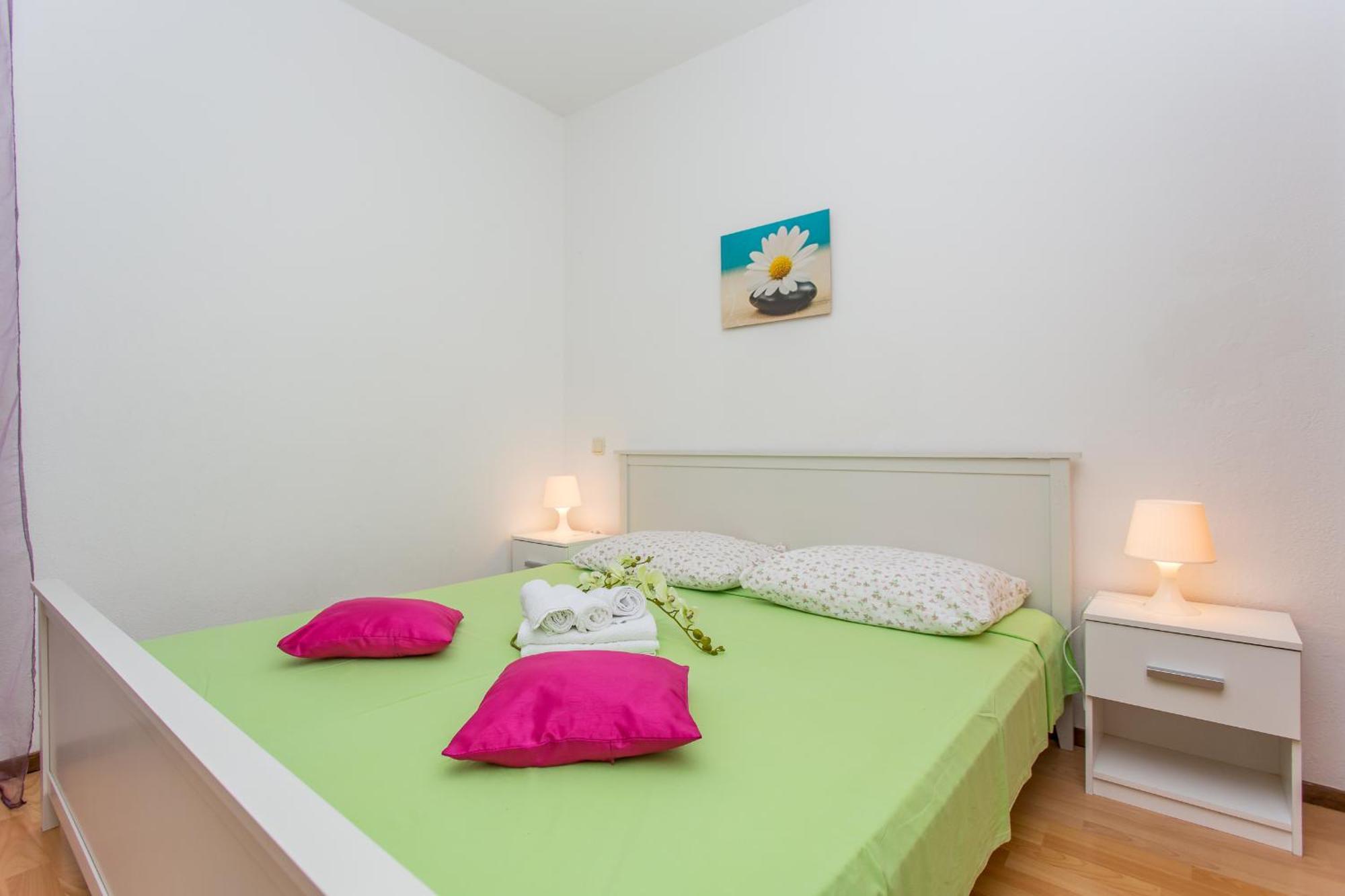 Apartments Grepo Sljeme マカルスカ 部屋 写真