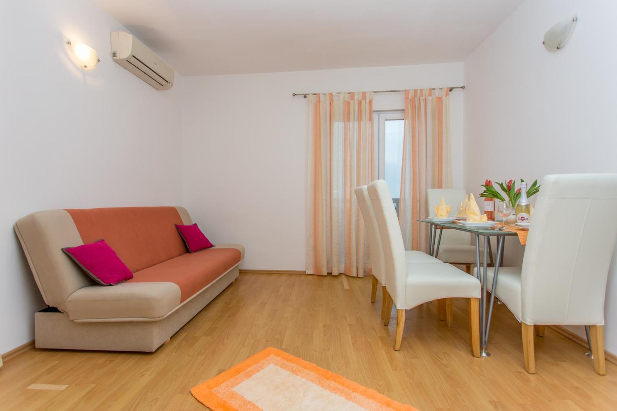 Apartments Grepo Sljeme マカルスカ 部屋 写真